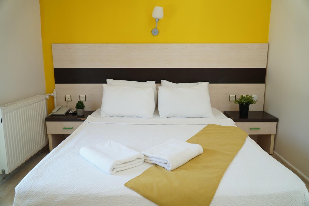 R+ Hotel By Rooms Кешме Экстерьер фото
